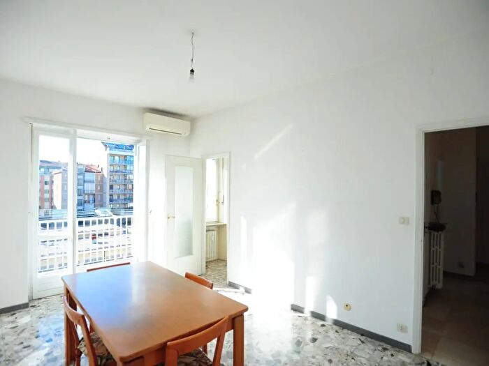 Appartamento quadrilocale in vendita in Via Nicomede Bianchi, Torino