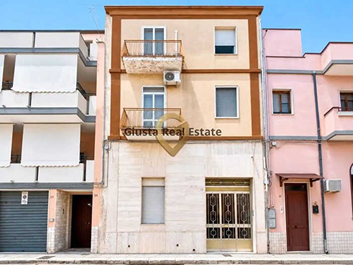 Appartamento trilocale in vendita in Udine, Brindisi