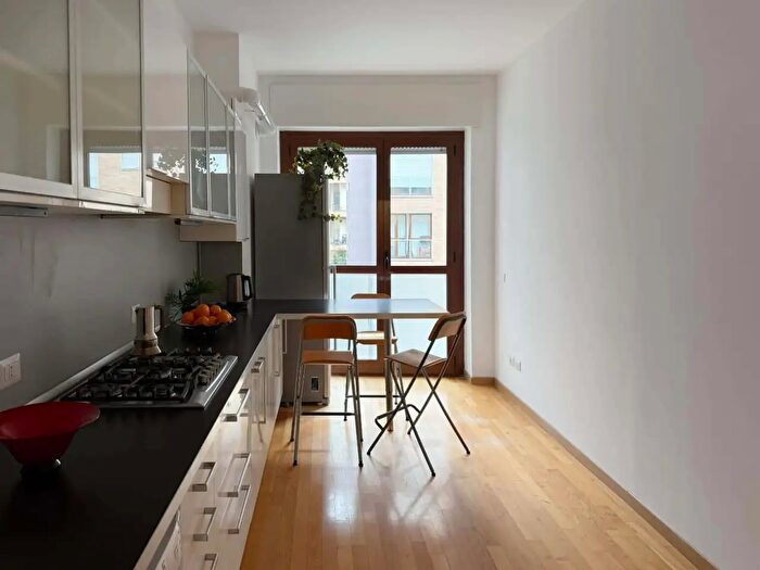 Appartamento monolocale in affitto in Via Andrea Solari, Milano