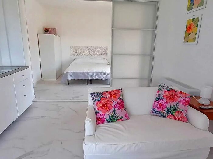 Appartamento monolocale in affitto in Viale John Fitzgerald Kennedy, Sarzana