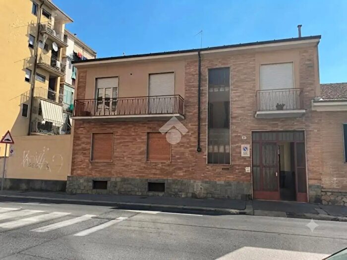 Appartamento quadrilocale in vendita in Via Fratelli De Maistre, Torino