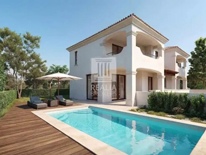 Casa quadrilocale in vendita in Via Giuseppe Mazzini, Loiri Porto San Paolo