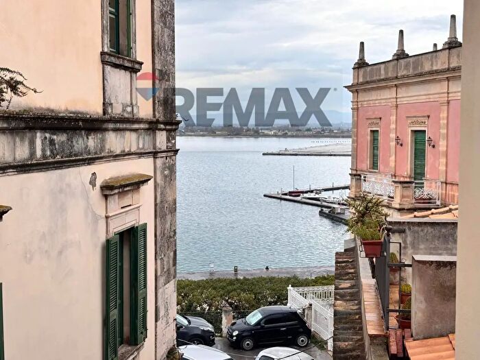 Appartamento bilocale in vendita in Via dell Amalfitania, Siracusa