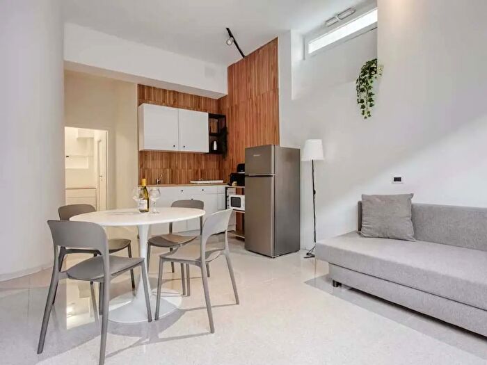 Appartamento monolocale in affitto in Via Padova, Milano