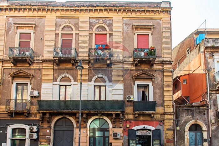 Appartamento bilocale in vendita in Via Plebiscito, Catania