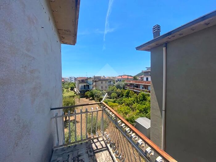 Appartamento con 5 locali in vendita in Minturno