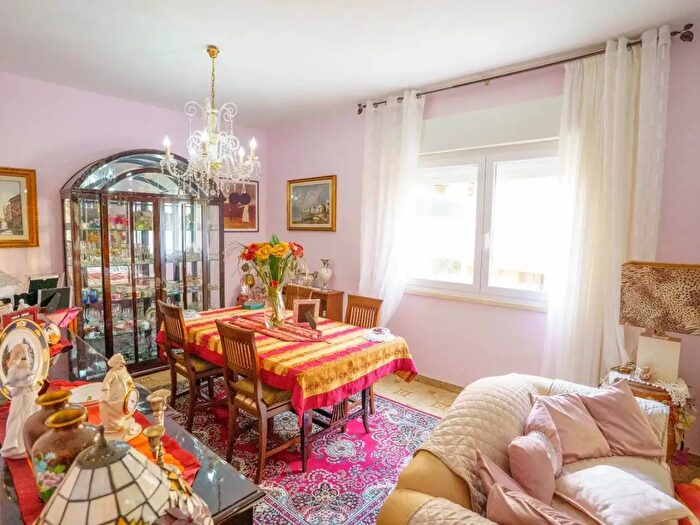 Appartamento con 6 locali in vendita in Via Cipro, Agrigento