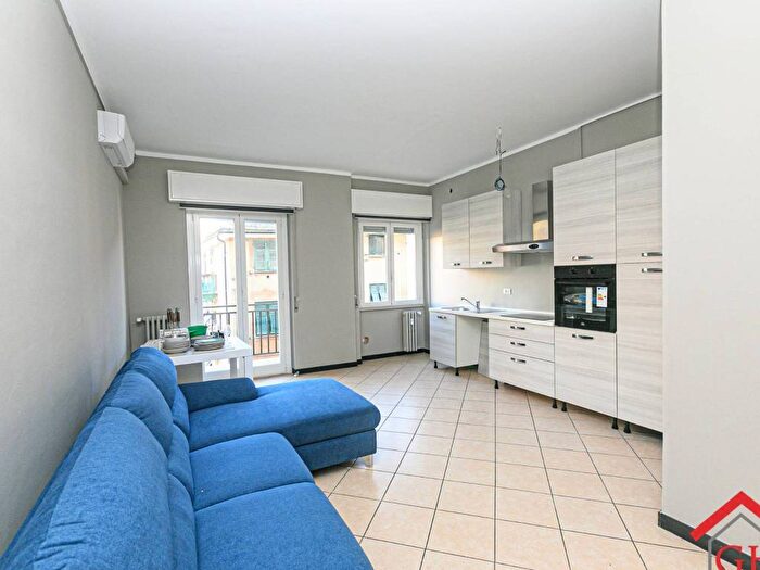 Appartamento trilocale in affitto in Via Alfredo dAndrade, Sestri Ponente, Genova