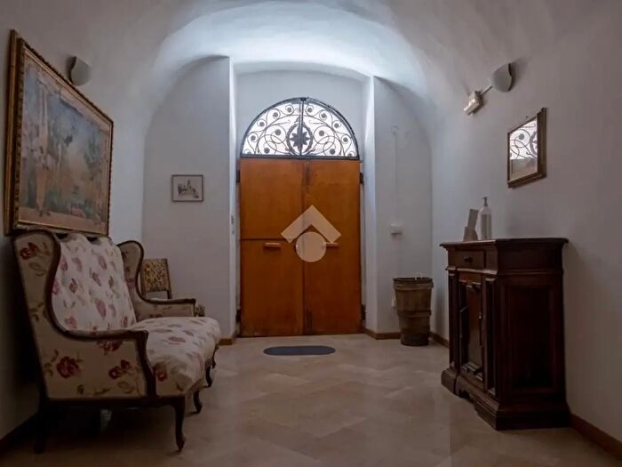 Appartamento con 6 locali in vendita in Via della Mattonata, Citta' Di Castello