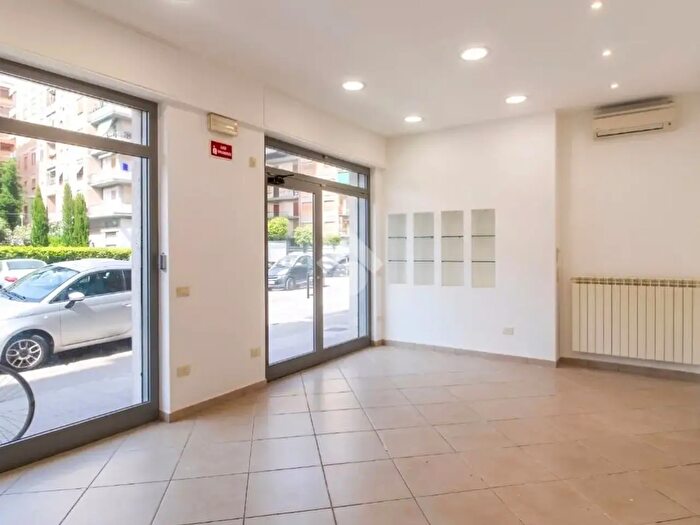 Appartamento trilocale in vendita in Via Simone Formentini, San Benedetto Del Tronto