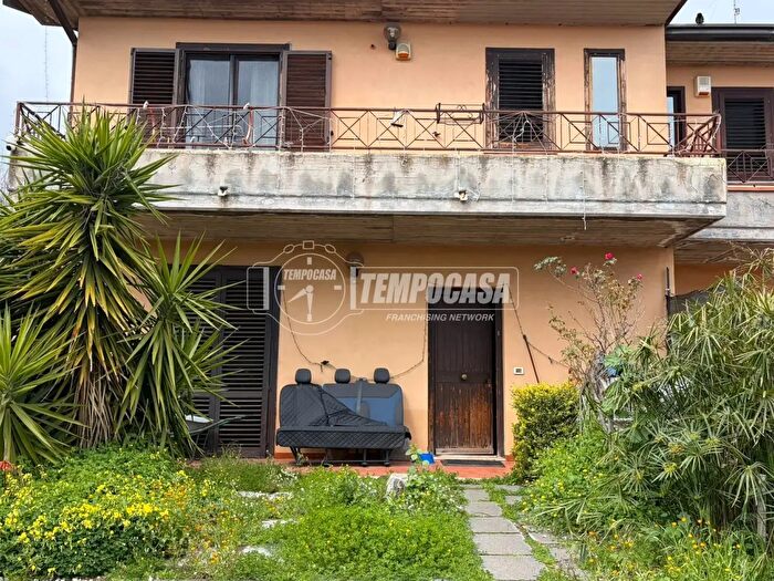 Casa con 6 locali in vendita in Mascalucia