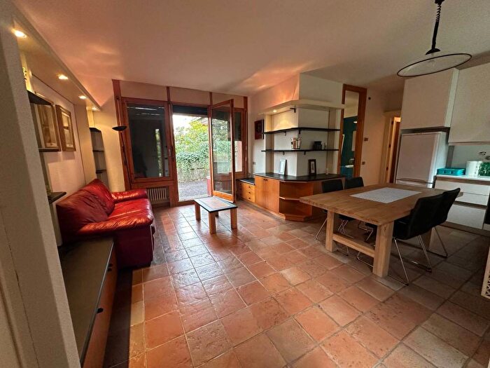 Appartamento bilocale in affitto in Via Maggio, Barzanò