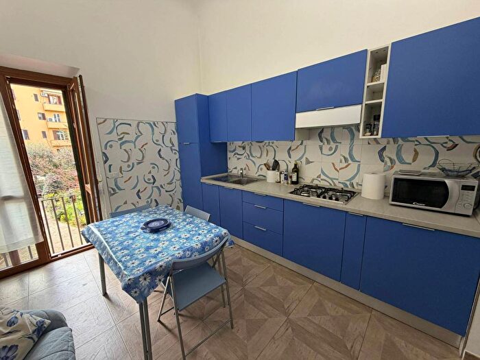 Appartamento trilocale in affitto in Via Vittorio Emanuele II, Leopoldo Vittorio Emanuele Statuto, Firenze