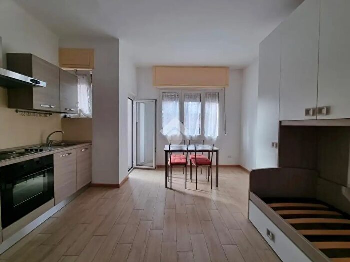 Appartamento monolocale in vendita in Via delle Forze Armate, Milano