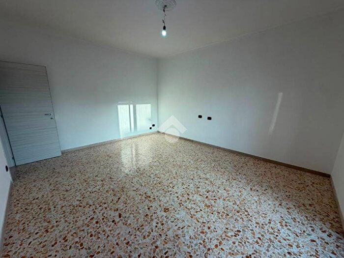 Appartamento quadrilocale in affitto in Via toscana, Centro, Marano di Napoli