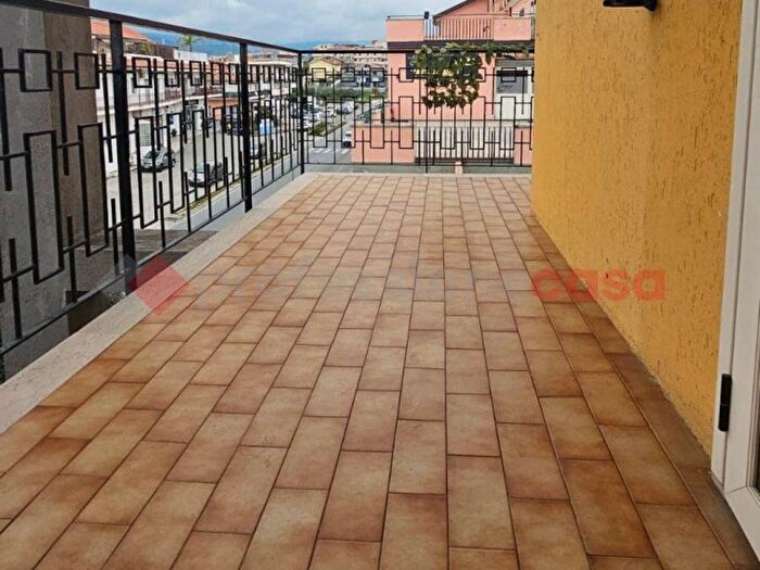 Appartamento quadrilocale in affitto in via Francesco Cilea, Martelli, Satriano