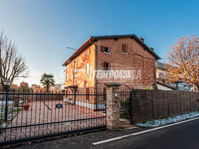 Casa con 5 locali in vendita in Maranello