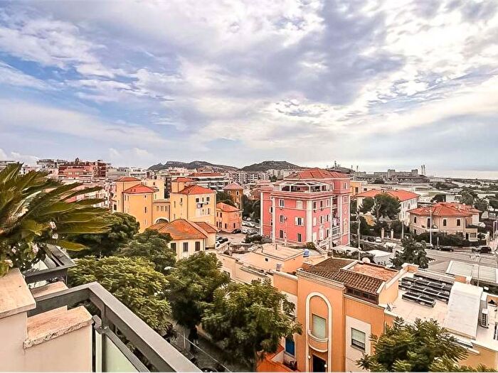 Appartamento trilocale in affitto in via Milano, Bonaria, Cagliari