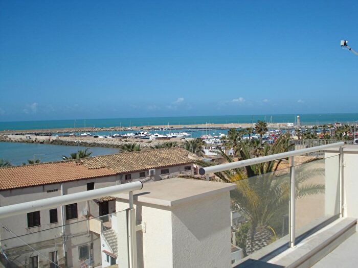 Appartamento trilocale in vendita in Via Carlo Caruso, Agrigento