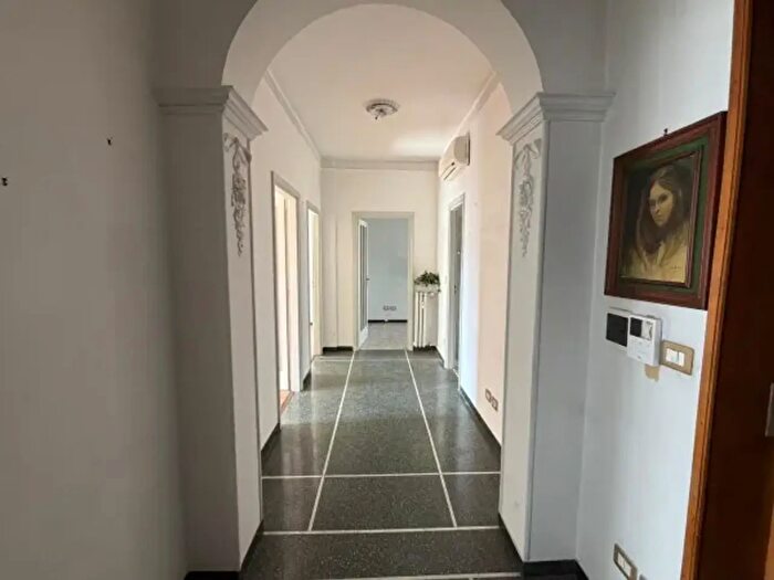 Appartamento quadrilocale in vendita in Via Cornelia Cotta, Asti