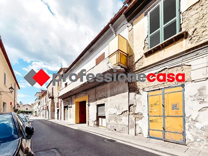 Appartamento quadrilocale in vendita in Via Appia, San Nicola La Strada