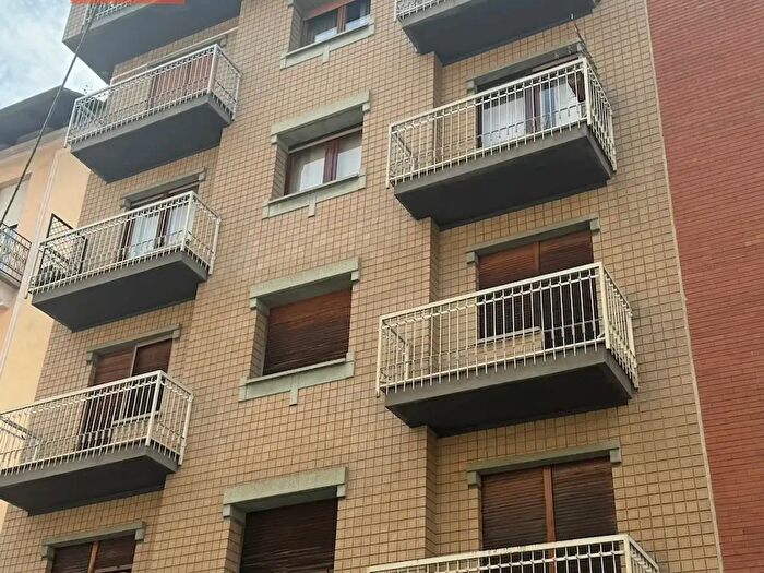 Appartamento trilocale in affitto in Via Pigafetta, Torino
