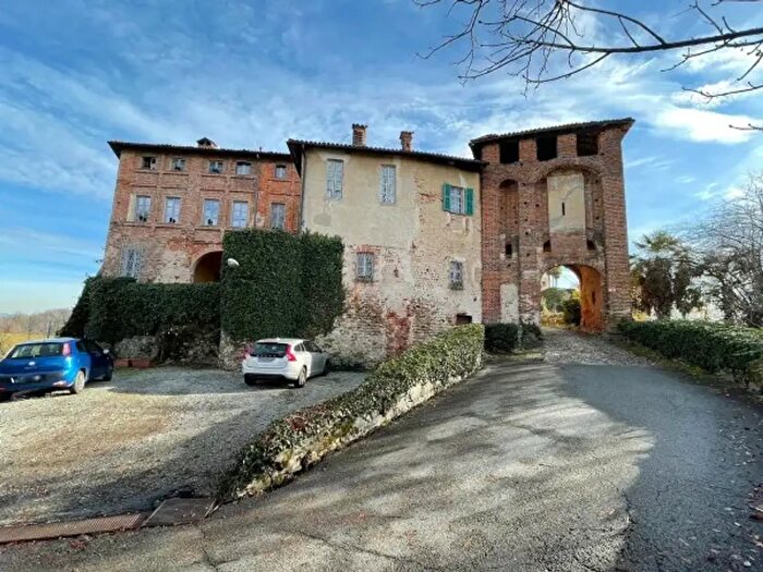 Appartamento con 6 locali in vendita in Via Raffaello Sanzio, Valdengo