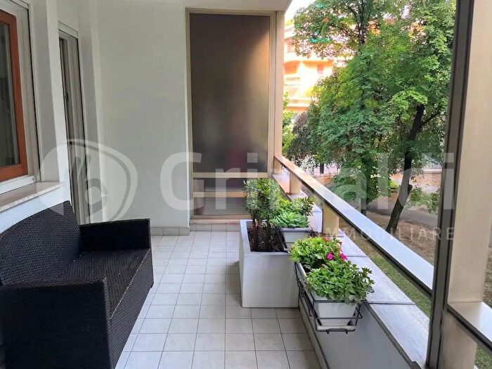 Appartamento con 5 locali in vendita in Via Emilio Lovarini, Padova