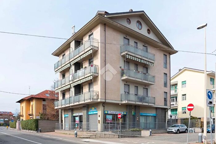 Appartamento quadrilocale in vendita in Via Buratto, Cirie