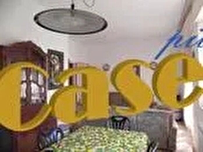 Appartamento con 6 locali in vendita in Camaiore