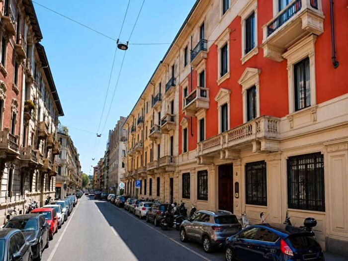 Appartamento quadrilocale in affitto in Via Spartaco, Montenero, Milano