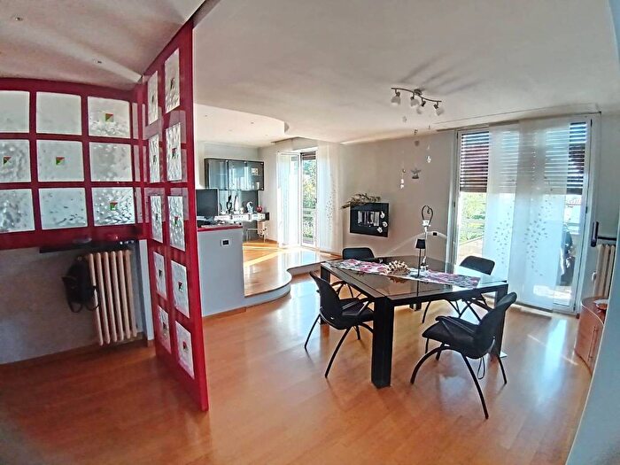 Casa quadrilocale in affitto in Centro, Appiano Gentile