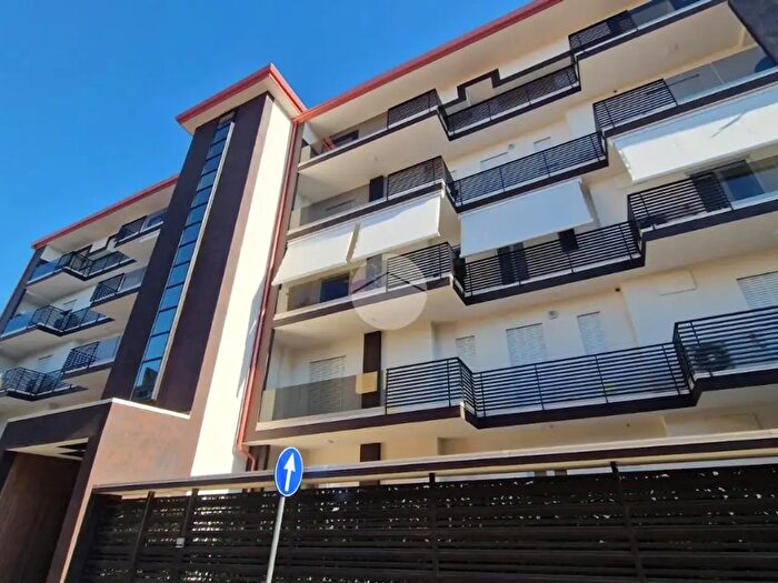 Appartamento quadrilocale in vendita in Via Fiume, Frattamaggiore