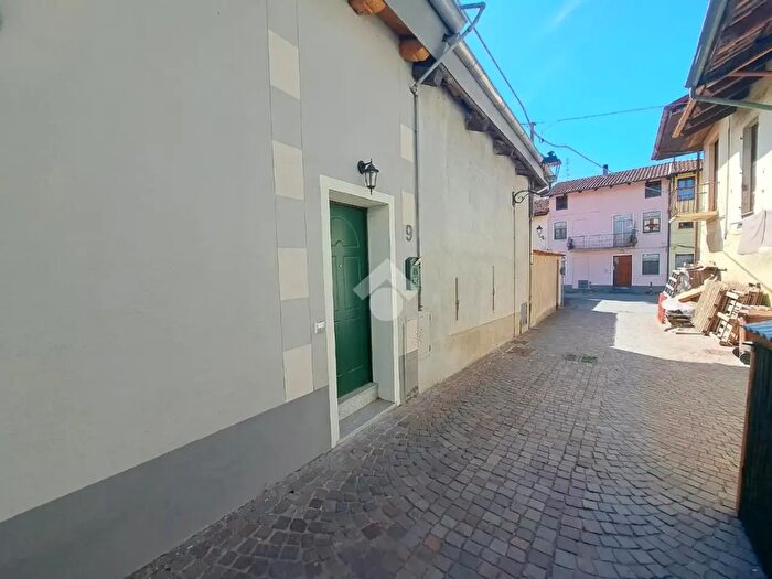 Appartamento quadrilocale in affitto in Via Vercellone, Cavaglia