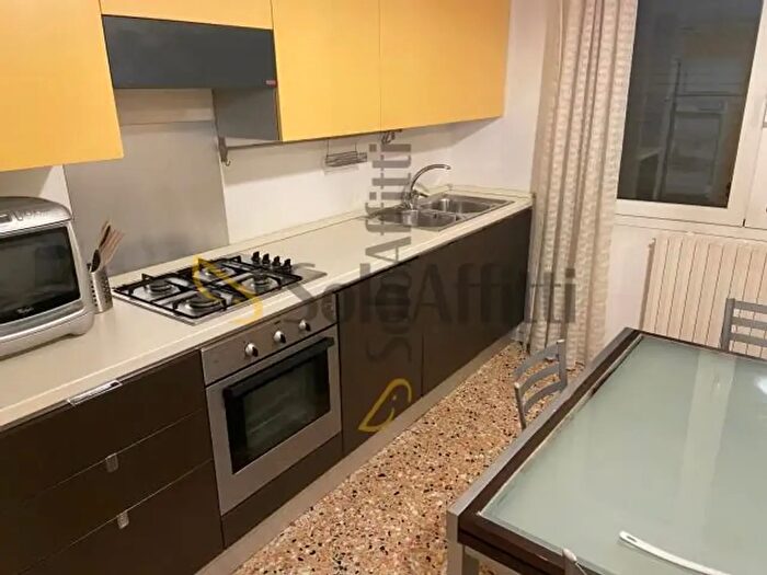 Appartamento quadrilocale in affitto in Via San Fermo, Padova