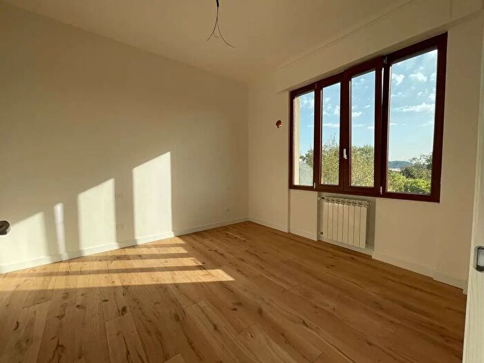 Appartamento trilocale in vendita in Firenze