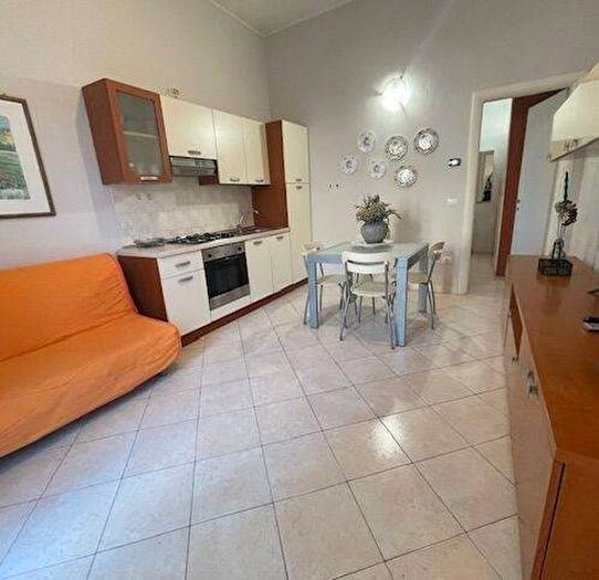 Appartamento trilocale in affitto in Viale Inghilterra, Lido delle Nazioni, Comacchio