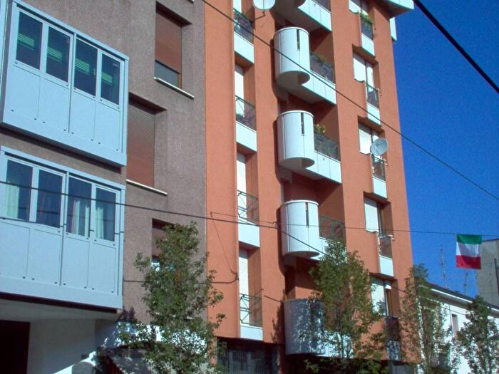 Appartamento bilocale in affitto in Via Garibaldi, Desio