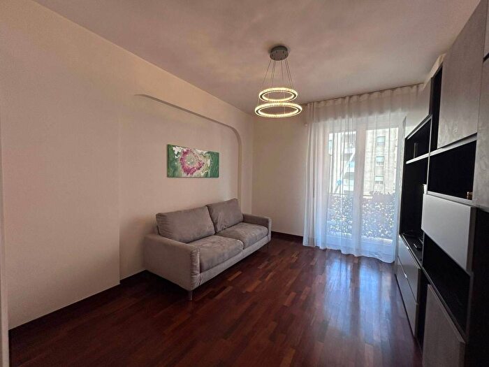 Appartamento bilocale in affitto in Via Sofonisba Anguissola, Gambara, Milano