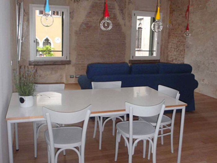 Appartamento bilocale in affitto in Campo S Canzian, Santi Apostoli San Canciano, Venezia