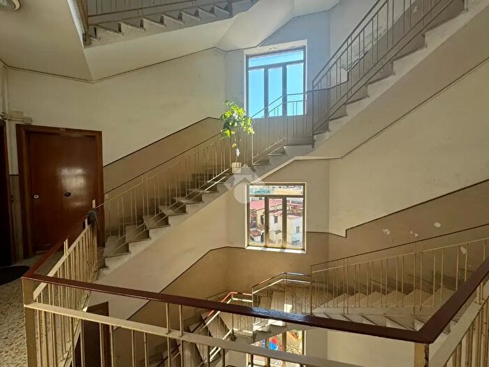 Appartamento quadrilocale in vendita in Via Francesco Provenzale, Napoli