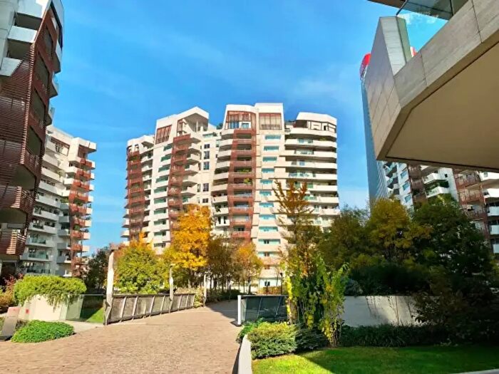 Appartamento quadrilocale in vendita in Via Ambrogio Spinola, Milano