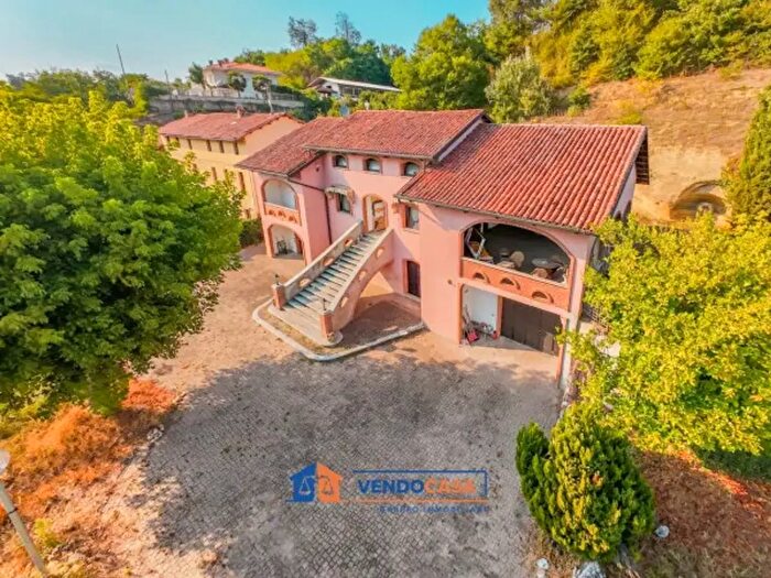 Casa con 5 locali in vendita in Via Regina Margherita, Baldichieri D'Asti