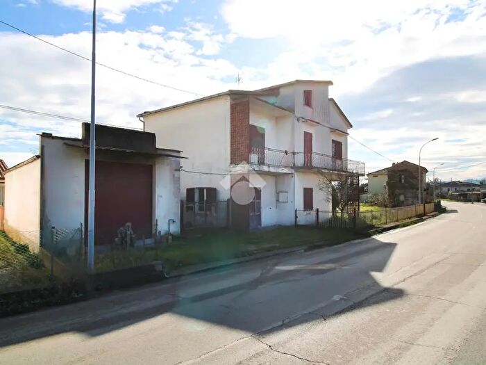 Appartamento con 6 locali in vendita in Via Tario Rufo, SantOmero
