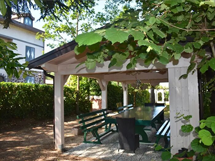 Casa con 13 locali in vendita in Strada Le Mole, Neviano Degli Arduini