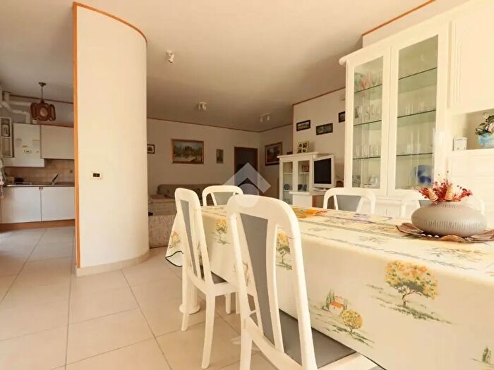 Appartamento quadrilocale in vendita in Via Firenze, Alba Adriatica