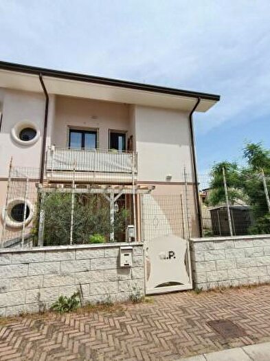 Appartamento con 6 locali in vendita in Via Antonio Vivaldi, Conselice