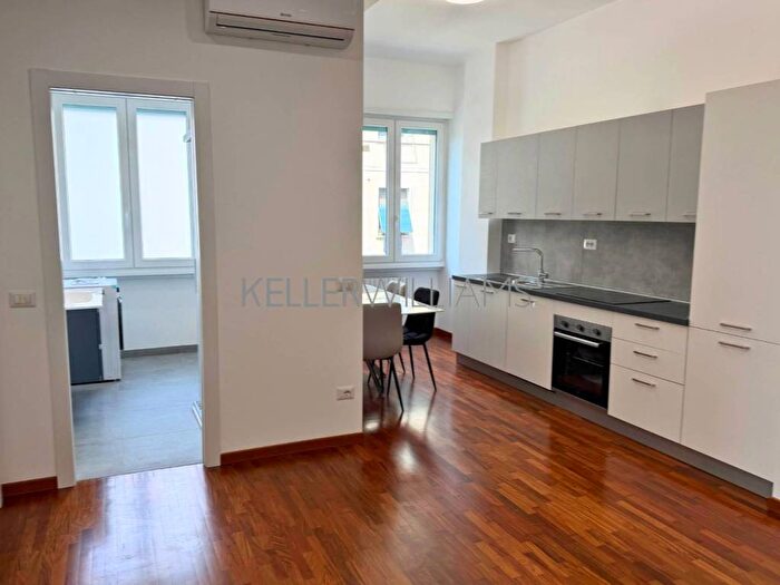 Appartamento trilocale in affitto in Via degli Orti Variani, San Giovanni, Roma