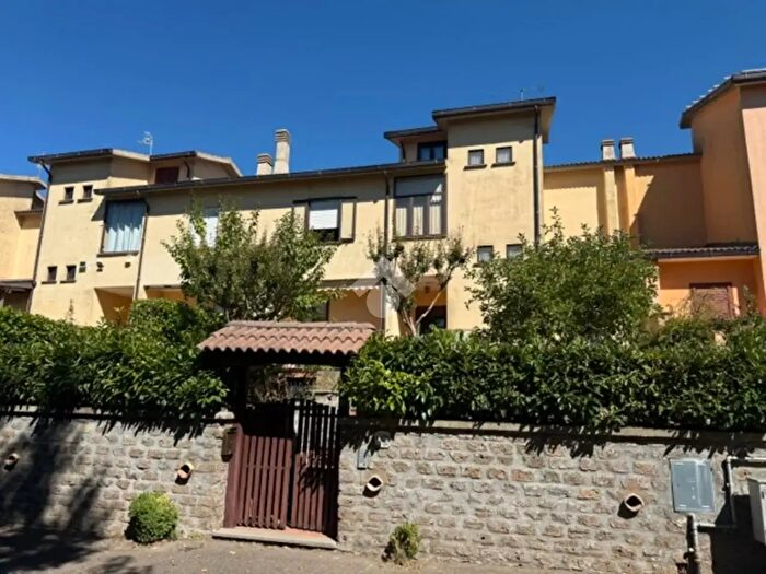 Casa con 11 locali in vendita in Via Giacomo Matteotti, Montefiascone