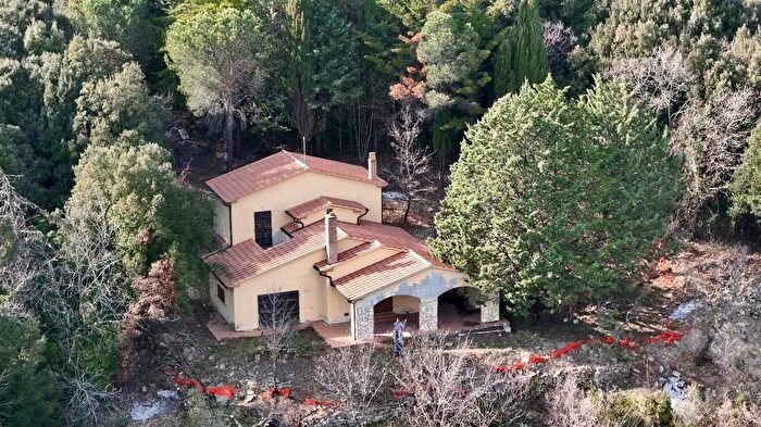 Casa quadrilocale in vendita in Monteverdi Marittimo Pisa, Monteverdi Marittimo